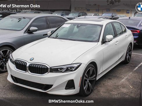 Certified 2023 BMW 330i Sedan w/ Parking Assistance Package RWD image 1