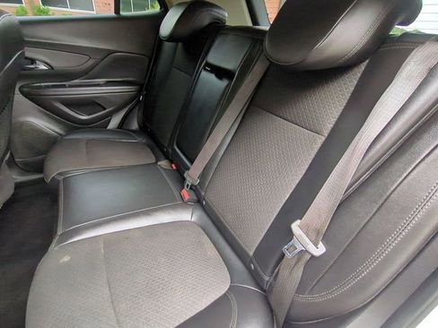 Used 2019 Buick Encore Preferred AWD/4WD image 28