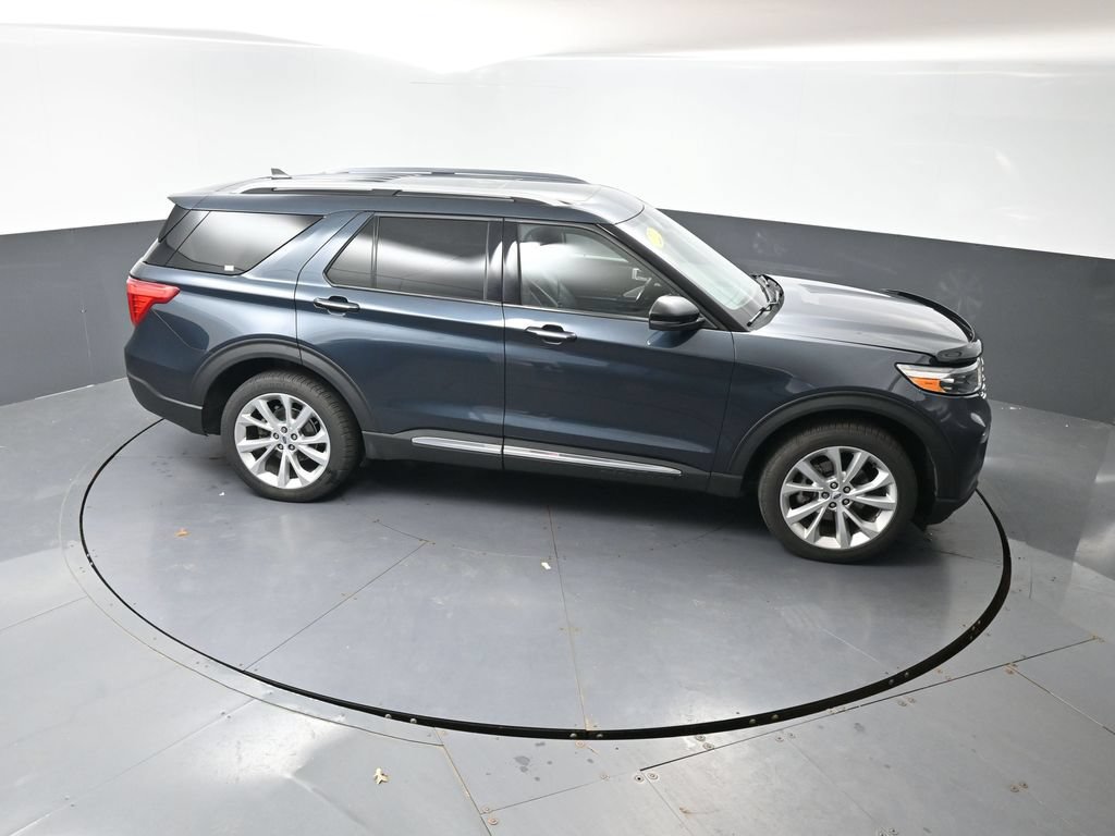Used 2022 Ford Explorer Platinum w/ Equipment Group 601A AWD/4WD image 46