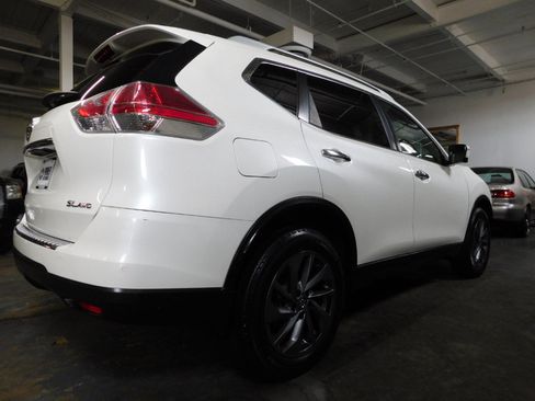 Used 2016 Nissan Rogue SL w/ SL Premium Package image 5