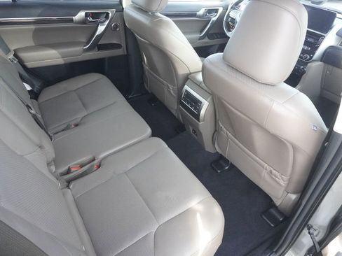 Used 2023 Lexus GX 460 Luxury image 26