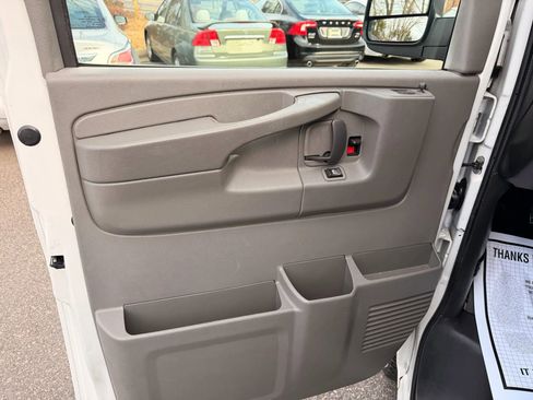 Used 2012 GMC Savana 2500 LS w/ Power Package image 13