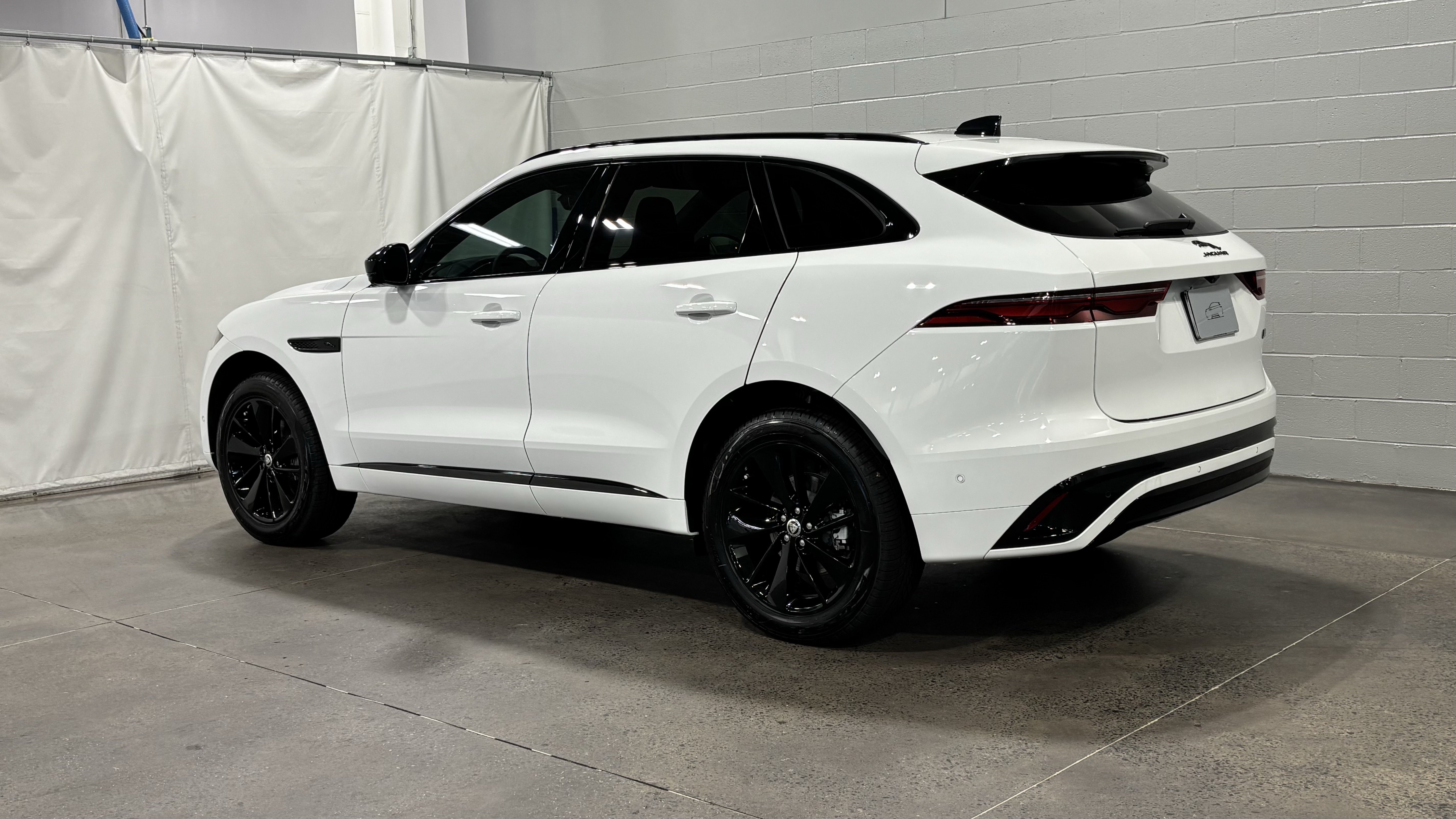 New 2026 Jaguar F-PACE R-Dynamic S AWD/4WD image 12