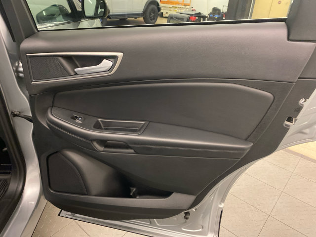 Used 2024 Ford Edge SEL w/ Convenience Package AWD/4WD image 31
