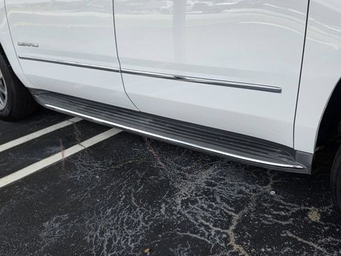 Used 2016 GMC Yukon XL Denali w/ Open Road Package RWD image 32