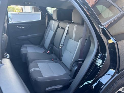 Used 2025 Chevrolet Blazer LT image 38