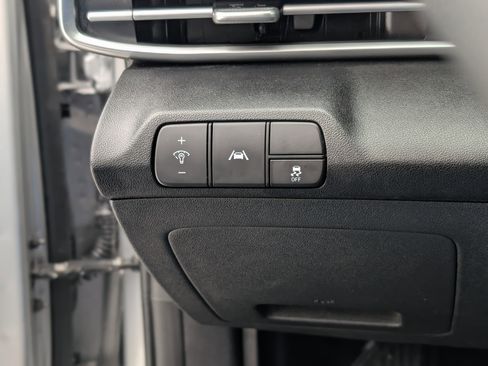 Used 2021 Hyundai Elantra SEL image 23