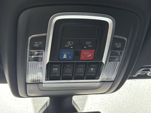 Used 2023 RAM 1500 Big Horn image 22