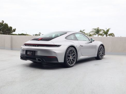 Certified 2026 Porsche 911 Carrera RWD image 9