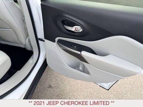 Certified 2021 Jeep Cherokee Limited image 15