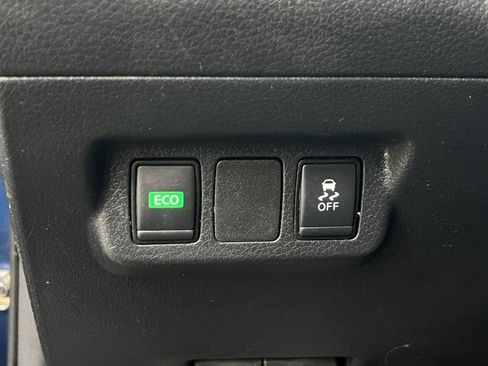 Used 2019 Nissan Sentra S image 28