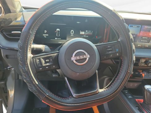 Used 2026 Nissan Kicks SR FWD image 12