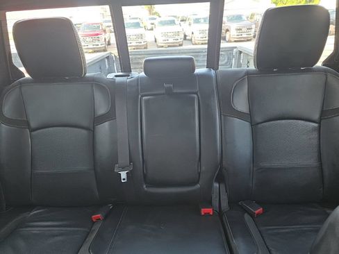 Used 2025 RAM 2500 Laramie AWD/4WD image 30