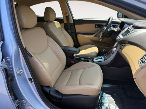 Used 2012 Hyundai Elantra Limited w/ Technology Pkg 5 FWD image 19
