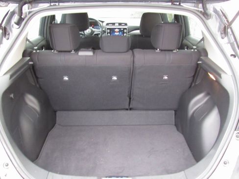 Used 2023 Nissan Leaf S image 18