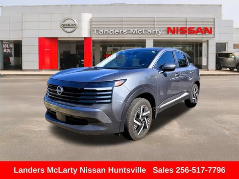 Used 2025 Nissan Kicks SV FWD image 1