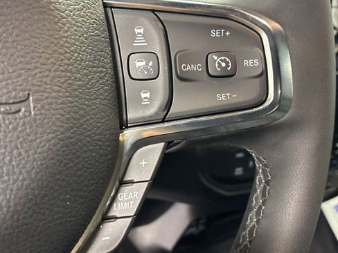 Used 2026 RAM 2500 Laramie AWD/4WD image 16