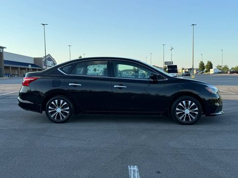 Used 2019 Nissan Sentra S FWD image 4