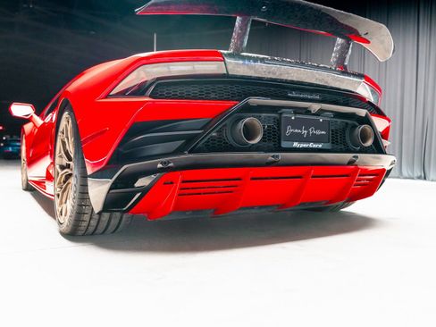 Used 2023 Lamborghini Huracan EVO AWD/4WD image 40