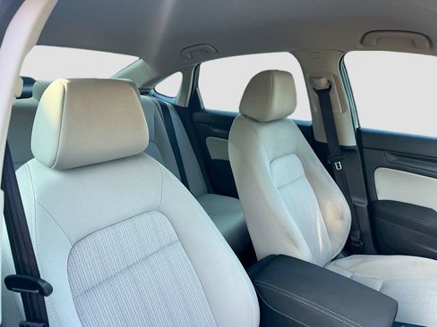 Used 2022 Honda Civic LX image 25