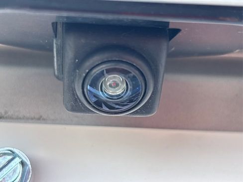 Used 2020 Nissan Sentra SV image 15