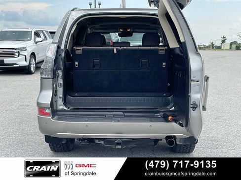 Used 2023 Lexus GX 460 Premium w/ Premium Package AWD/4WD image 7