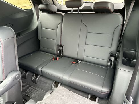 Used 2024 Chevrolet Traverse RS w/ LPO, Floor Liner Package image 22