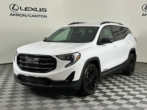 Used 2020 GMC Terrain SLE w/ Driver Convenience Package FWD image 9