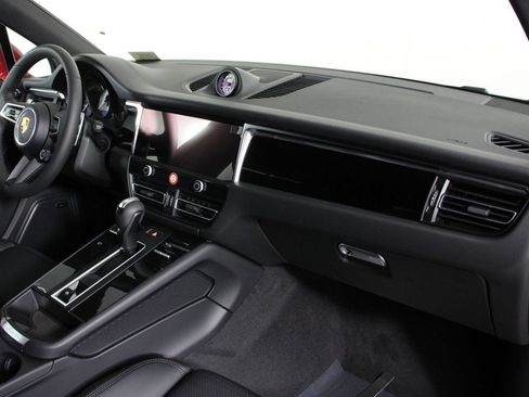 New 2026 Porsche Macan S image 15