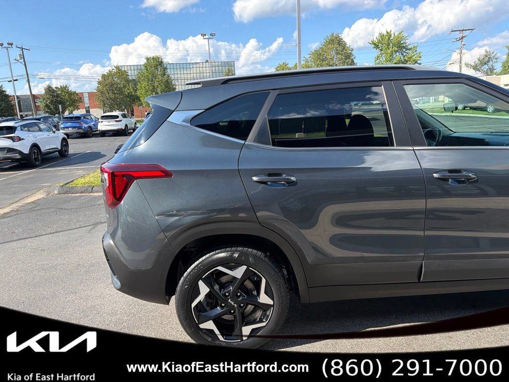 Certified 2024 Kia Seltos EX AWD/4WD image 7