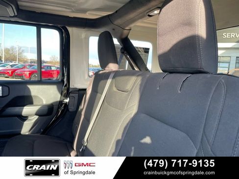 Used 2021 Jeep Wrangler Unlimited Sahara AWD/4WD image 24