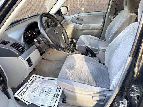 Used 2003 Suzuki Grand Vitara 4WD image 8