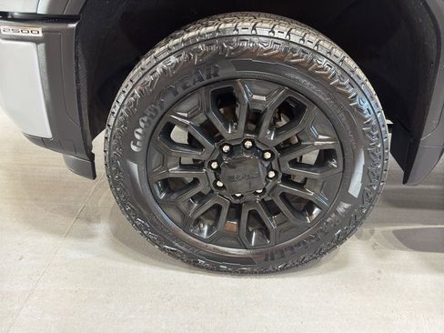 Certified 2024 GMC Sierra 2500 AT4 w/ AT4 Premium Plus Package image 10