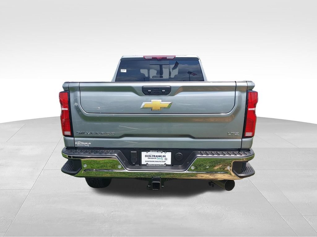 New 2026 Chevrolet Silverado 3500 LTZ w/ LTZ Premium Package AWD/4WD image 4