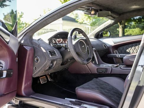 Used 2005 Aston Martin DB9 Coupe RWD image 31