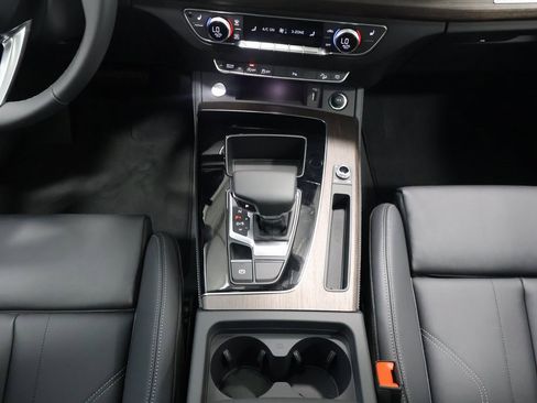 Used 2025 Audi Q5 2.0T Premium Plus w/ Premium Plus Package image 20