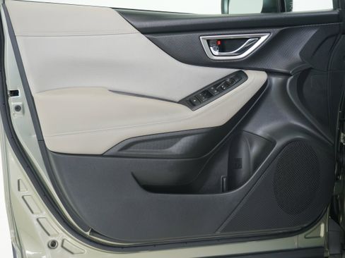 Used 2021 Subaru Forester Premium image 12