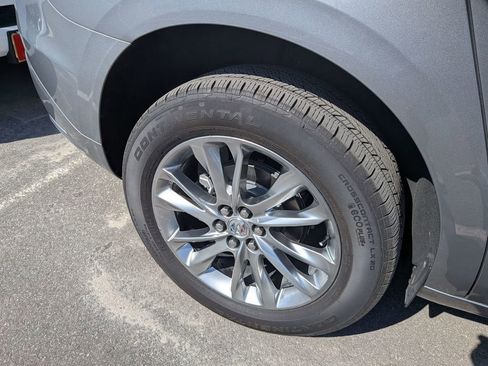 Used 2024 Buick Enclave Avenir w/ Avenir Technology Package FWD image 10