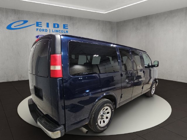 Used 2011 Chevrolet Express 1500 LT w/ LT Preferred Equipment Group AWD/4WD image 10