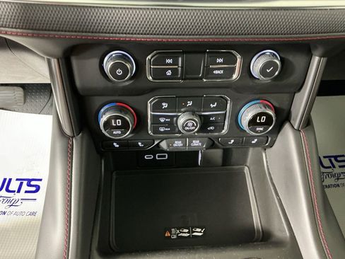 Used 2021 Chevrolet Suburban RST w/ Rear Media and Nav Package AWD/4WD image 27