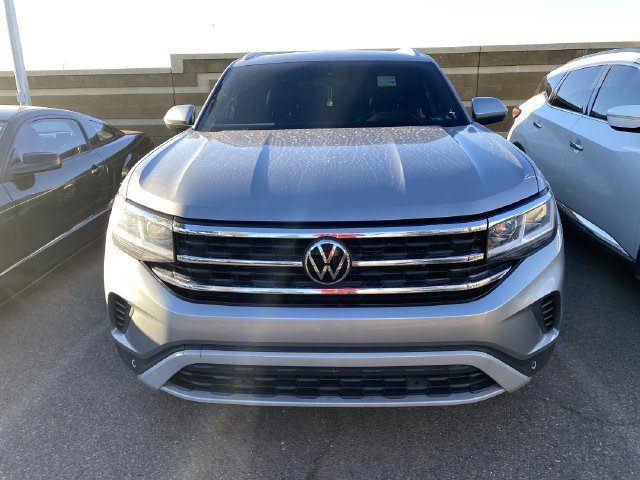 Used 2021 Volkswagen Atlas Cross Sport SE w/ Panoramic Sunroof Package FWD image 7