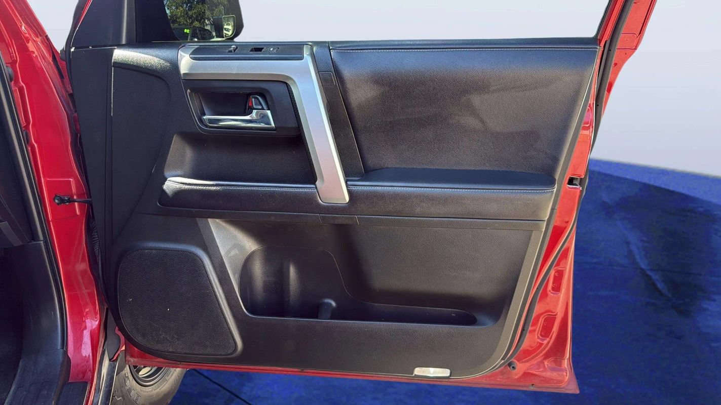 Used 2018 Toyota 4Runner SR5 Premium AWD/4WD image 21