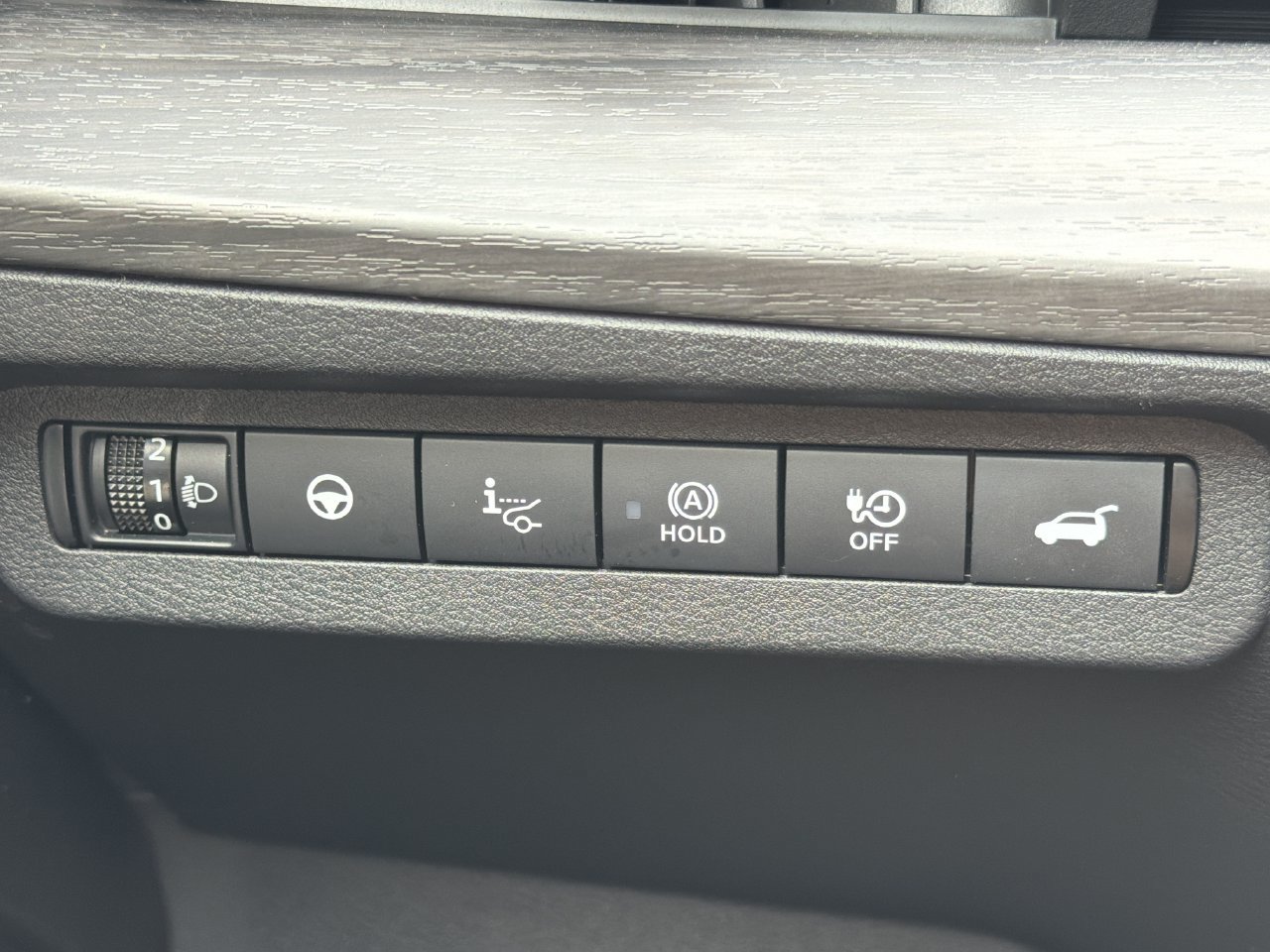Certified 2023 Nissan Ariya FWD image 14