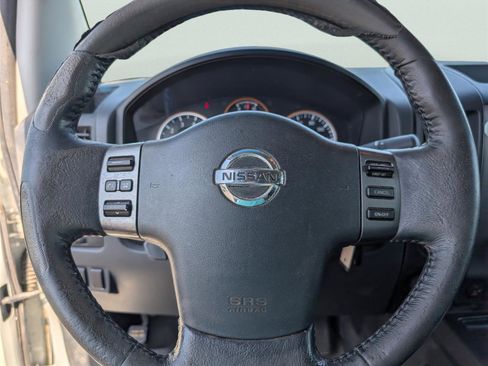 Used 2011 Nissan Titan SV w/ SV Value Truck Pkg image 22