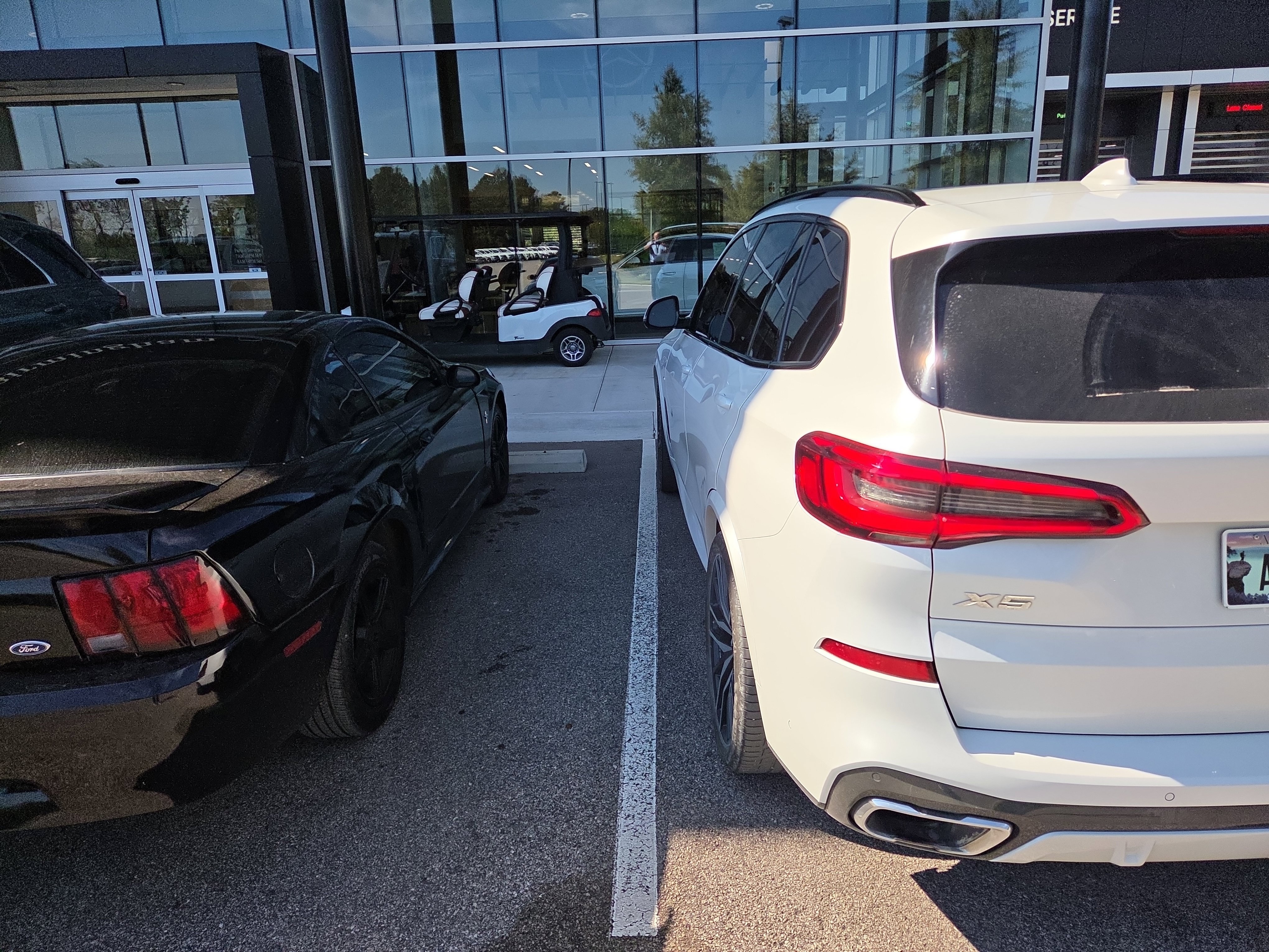 Used 2019 BMW X5 xDrive40i w/ M Sport Package AWD/4WD image 7