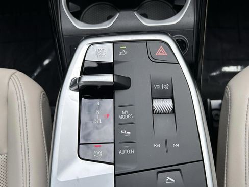 Used 2025 BMW X1 xDrive28i w/ Convenience Package image 13