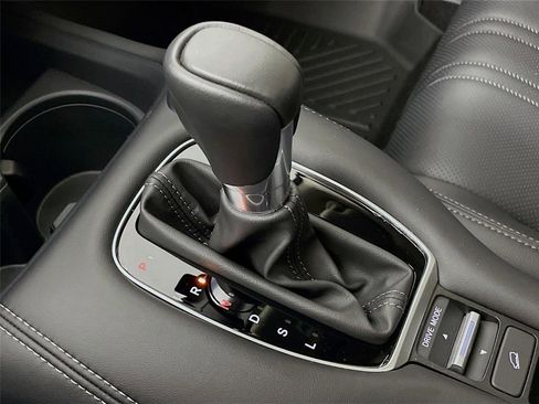 Used 2026 Honda HR-V EX-L image 22