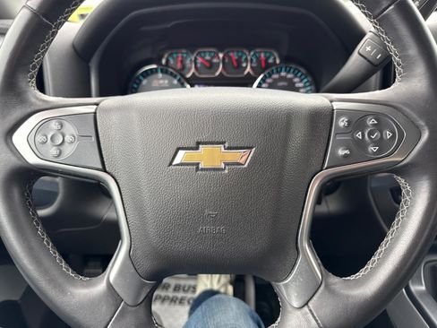 Used 2017 Chevrolet Silverado 1500 LT w/ Midnight Edition AWD/4WD image 15