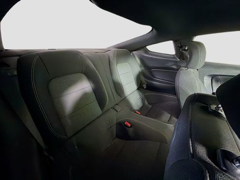 Used 2015 Ford Mustang Coupe image 24