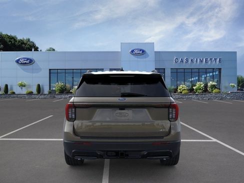 New 2026 Ford Explorer ST-Line w/ ST-Line Street Pack AWD/4WD image 5